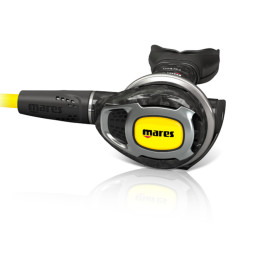 Октопус для дайвинга MARES CARBON, до 40% О2